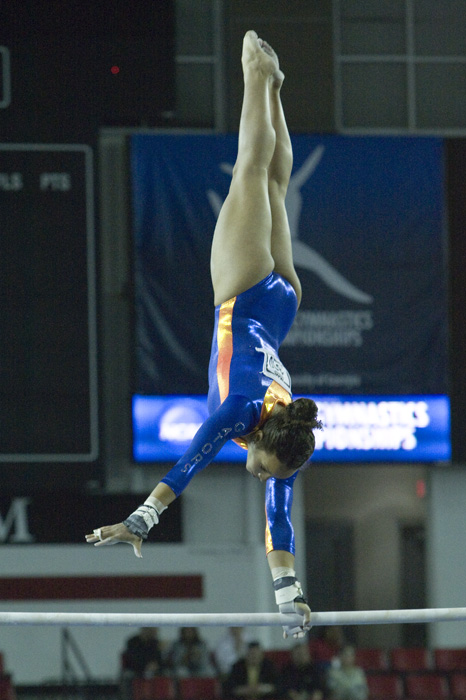 08NCAA1S2D_0084